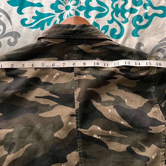 Jolt Studded Camo Jacket - Picture 5 of 6